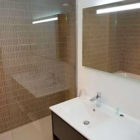 En